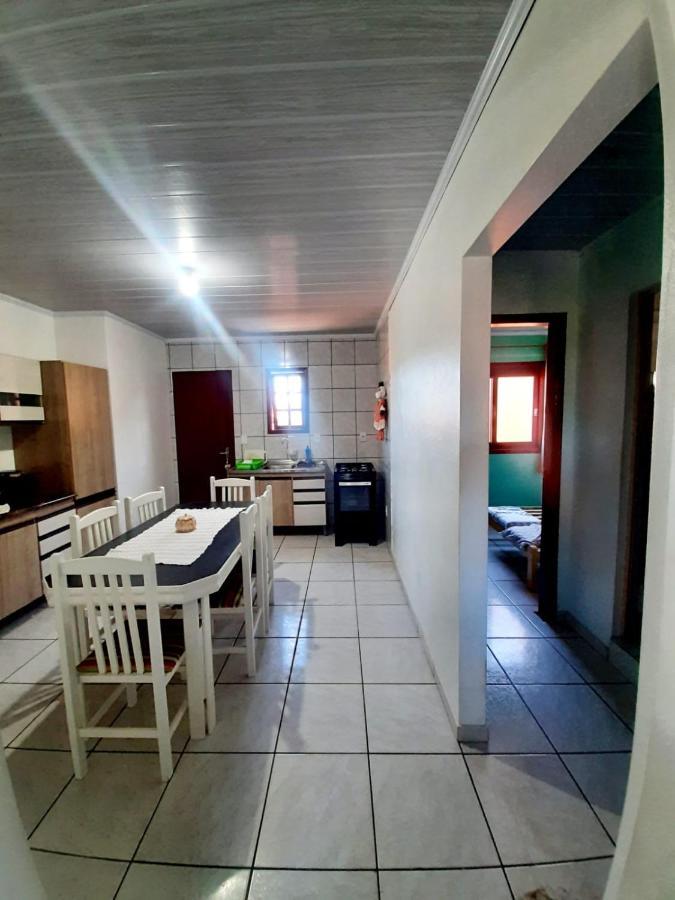 Residencial Familia Milani 100 Metros Do Mar Torresアパートメント エクステリア 写真