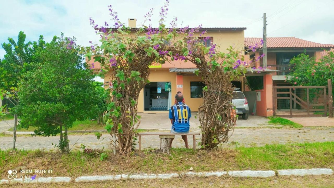 Residencial Familia Milani 100 Metros Do Mar Torresアパートメント エクステリア 写真
